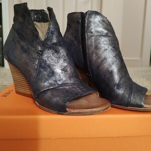 Women's Miz Mooz shoes, style name Kimball
